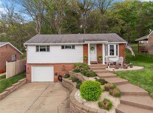 90 Sierra Dr, Pittsburgh, PA 15239