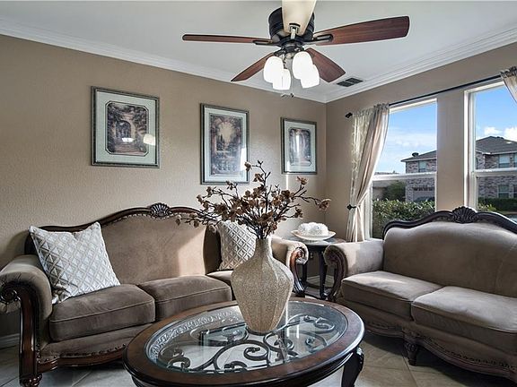 2nd image of 2948 Celian Dr