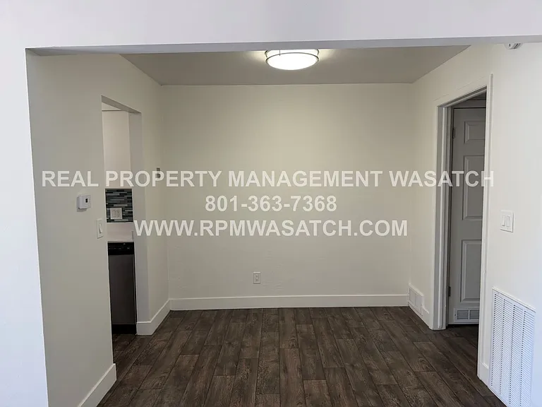 1912 S Douglas St — Photo 3