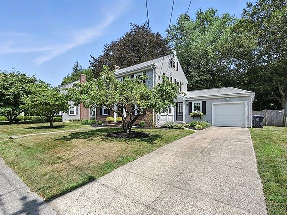 3rd image of 21 Don Ave