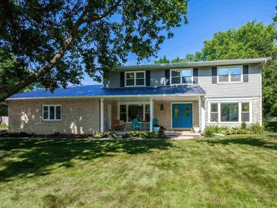 18 Estate Ct, Bettendorf, IA, 52722