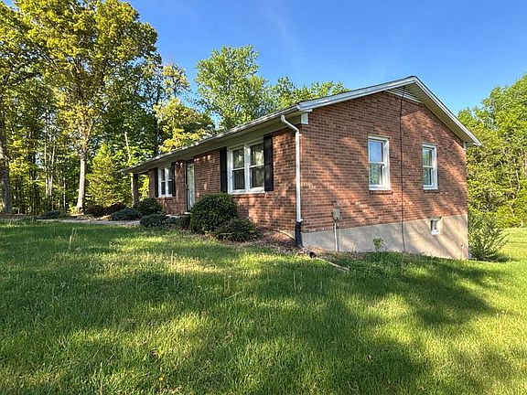 5th image of 2412 Pleasant Gap Dr