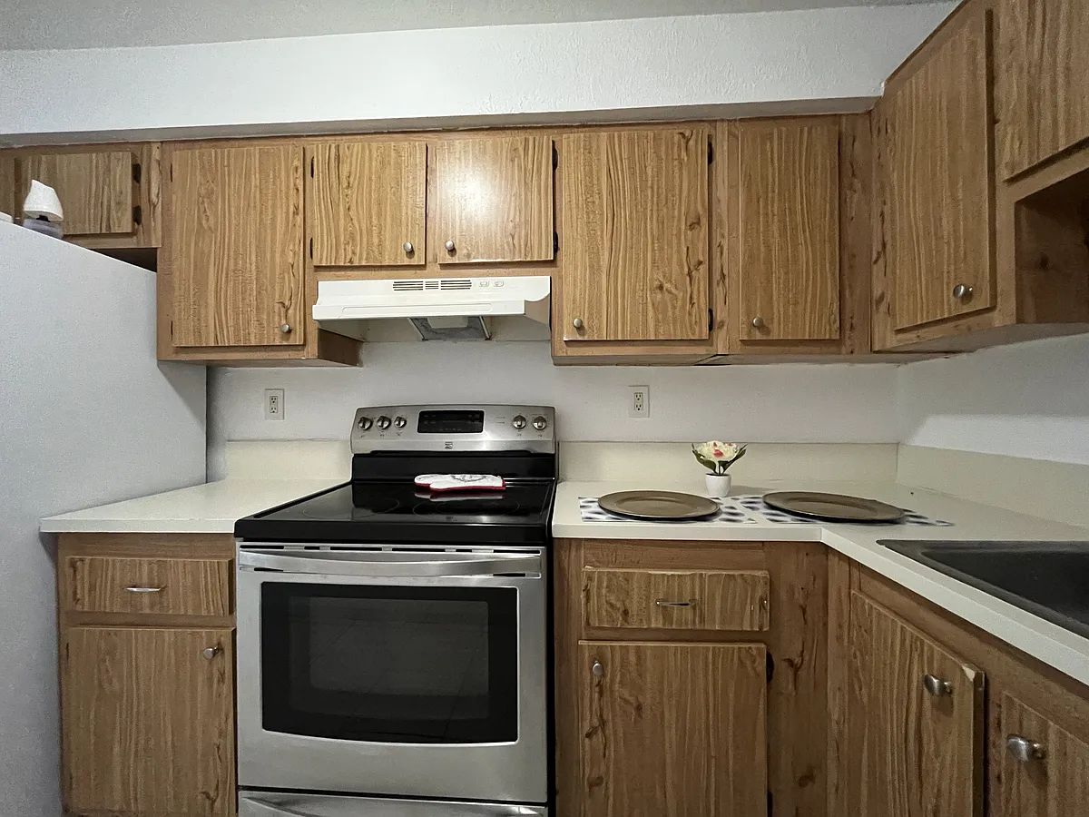 Building Photo - 3720 NW 88th Ave #234