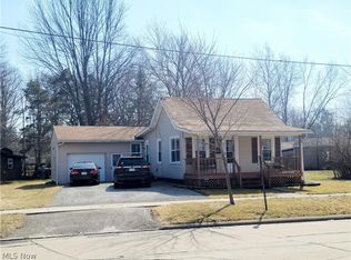 144 Wheeling Ave, Wellington, OH 44090