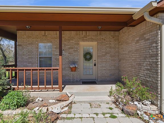 4th image of 155 Guadalupe Ranch Ln