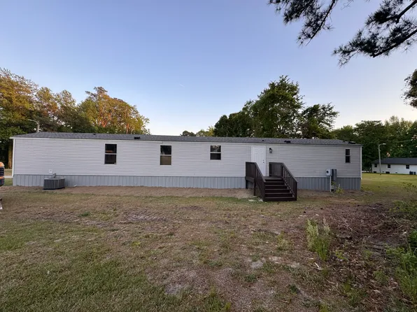 106 E Allen St #B, Four Oaks, NC 27524