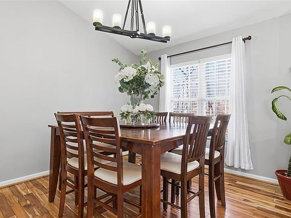 2nd image of 8675 Bayhill Dr