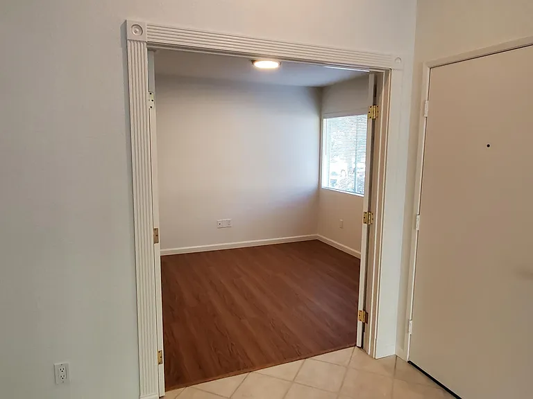 11353 Avenida De Los Lobos #G — Photo 14