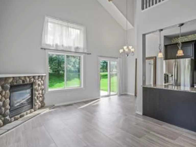 3870 Abercrombie Ln — Photo 13