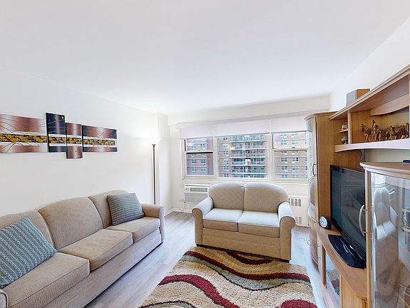 2nd image of 2940 W 5th St APT 9G