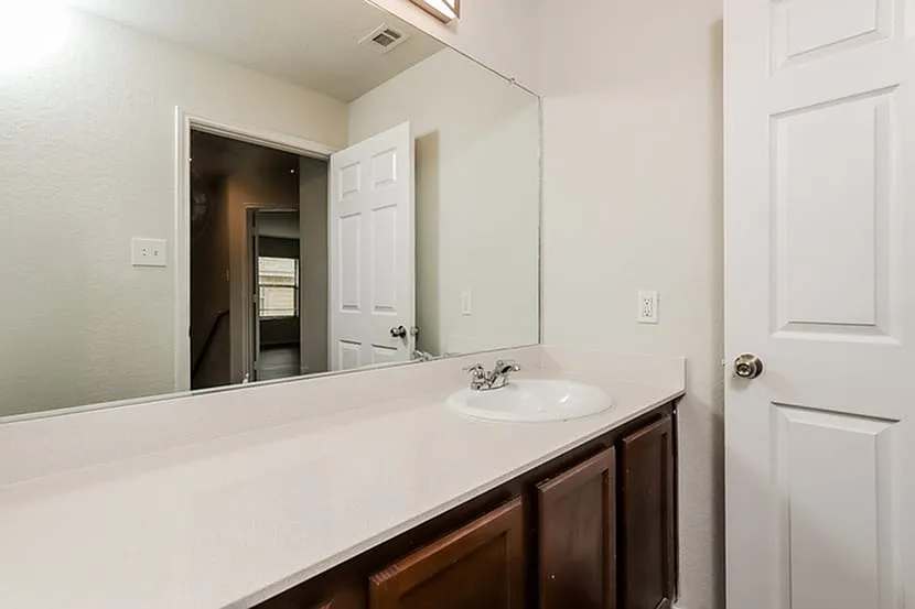 Ashley Heights — Photo 2