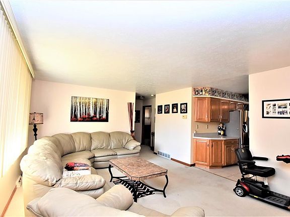 3rd image of 6312 Schaaf Dr