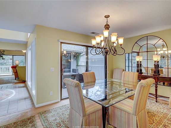 5th image of 32 Oak Ct