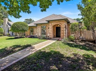 2201 Ventnor Ct, Arlington, TX 76011