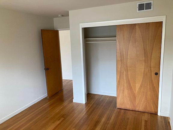 2nd image of 570 Duncan St #4