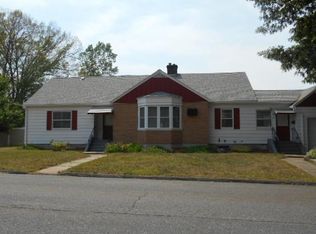 66 Anderson Ave, Worcester, MA 01604