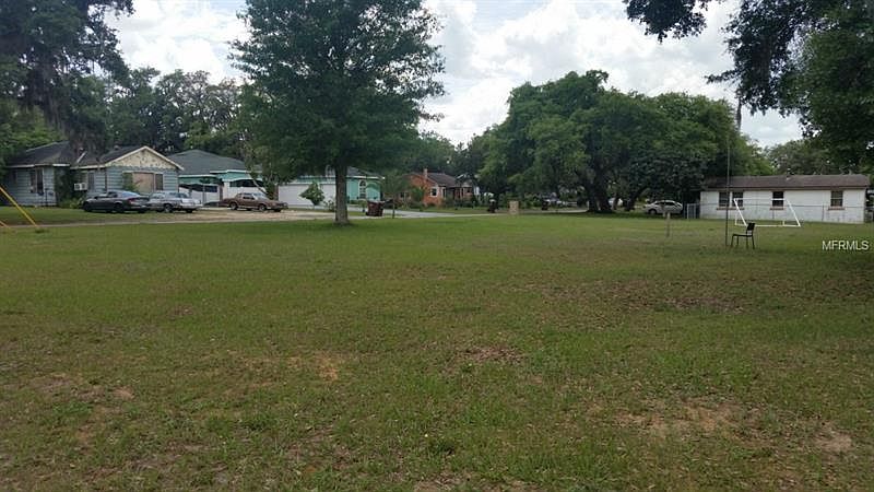 1st image of 200 N Manatee Ave