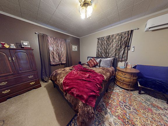 5th image of 365 Edgehill Dr