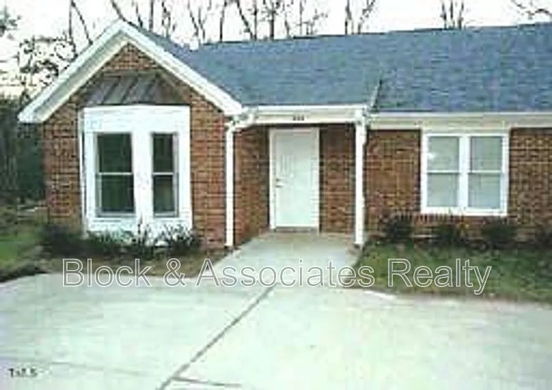 404 Creekway Dr