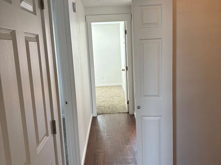 819 NW 7th St — Photo 9