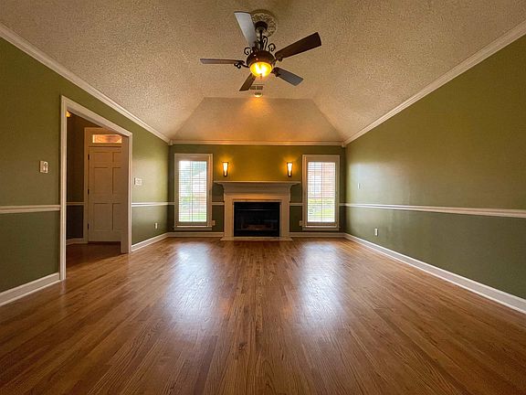 5th image of 1841 Pheasant Acre Ln E