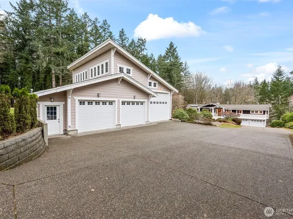 8711 92nd Street NW, Gig Harbor, WA 98332