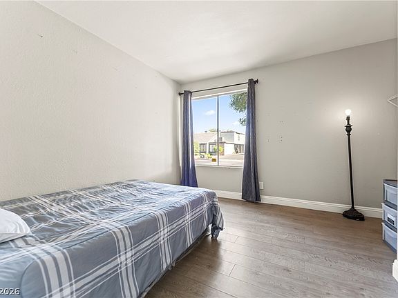 5th image of 1403 Santa Anita Dr APT A