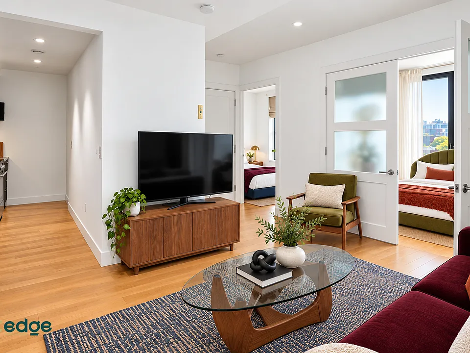 169 Graham Ave #606