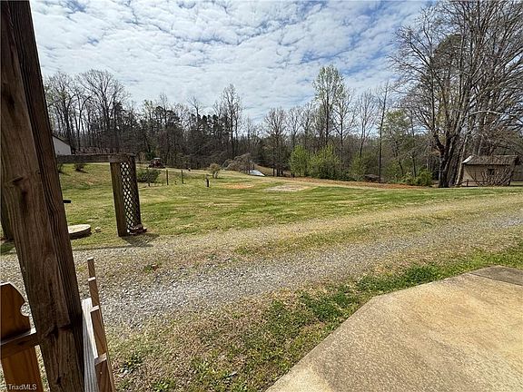 3rd image of 3000 Tesh Rd