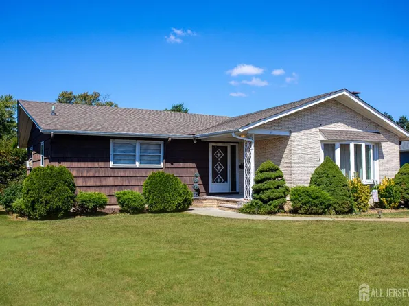 11 Hilltop Ave, South Amboy, NJ 08879