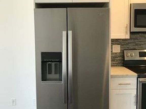 4th image of 3575-85 6th Ave #3575-H