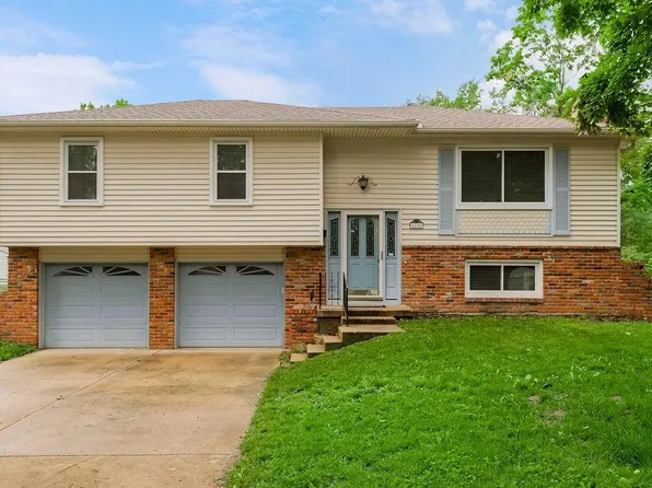 5120 Monrovia St, Shawnee, KS 66216