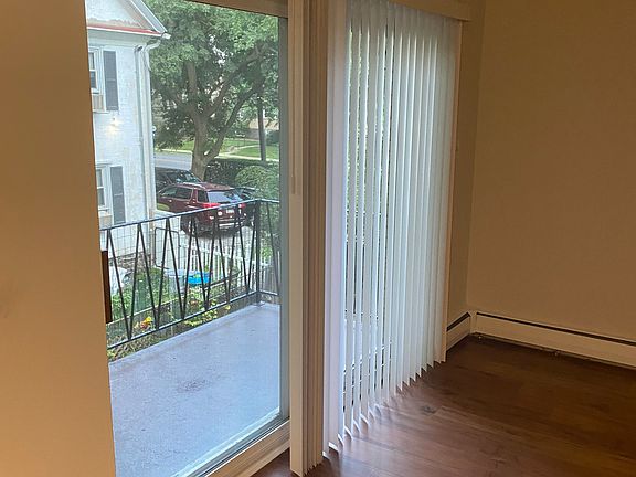 2nd image of 125 Montgomery Ave #Ab9dcd96d
