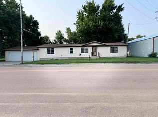 706 W 3rd St, Madison, NE 68748