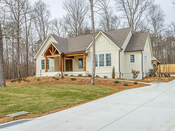 2nd image of 498 Hargis Rd