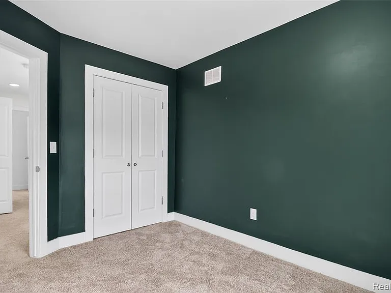 2925 Square Lake Ct — Photo 23