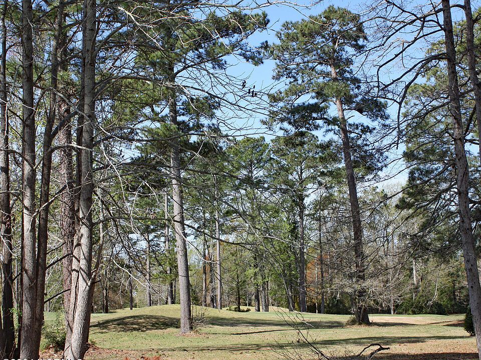 1st image of 585 Dartmoor Way SW