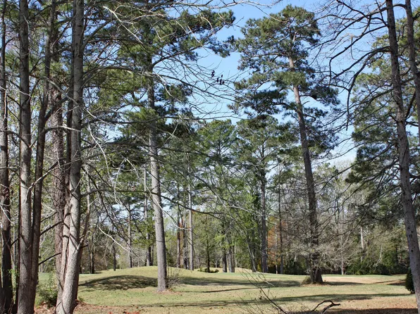 585 Dartmoor Way SW, Ocean Isle Beach, NC 28469