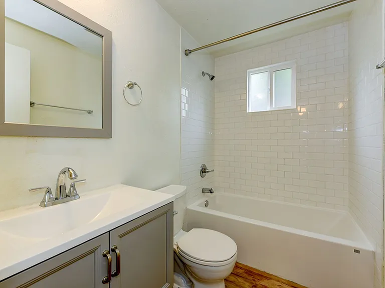 840 North St — Photo 34