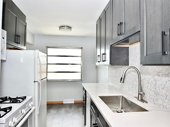 5th image of 525 S Southampton Ave #525