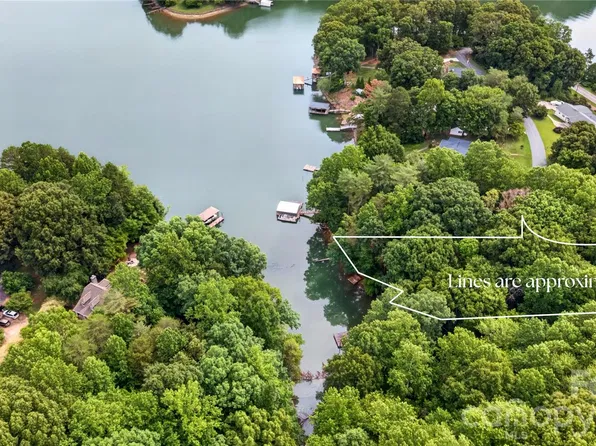 7124 Nancy Lee Cir, Sherrills Ford, NC 28673