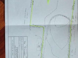 385 Bay Rd, Queensbury, NY 12804