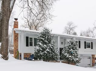8517 36 1/2 Cir N, New Hope, MN 55427