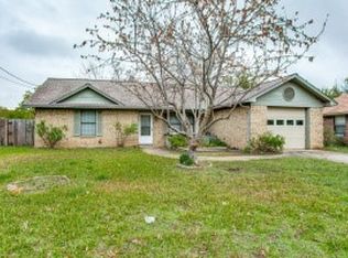 1806 Shawnee St, Denton, TX 76209