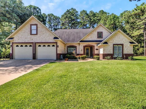 108 Meadow View Path, Holly Lake Ranch, TX 75765