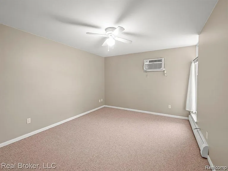 4905 Crooks Rd #A5 — Photo 13