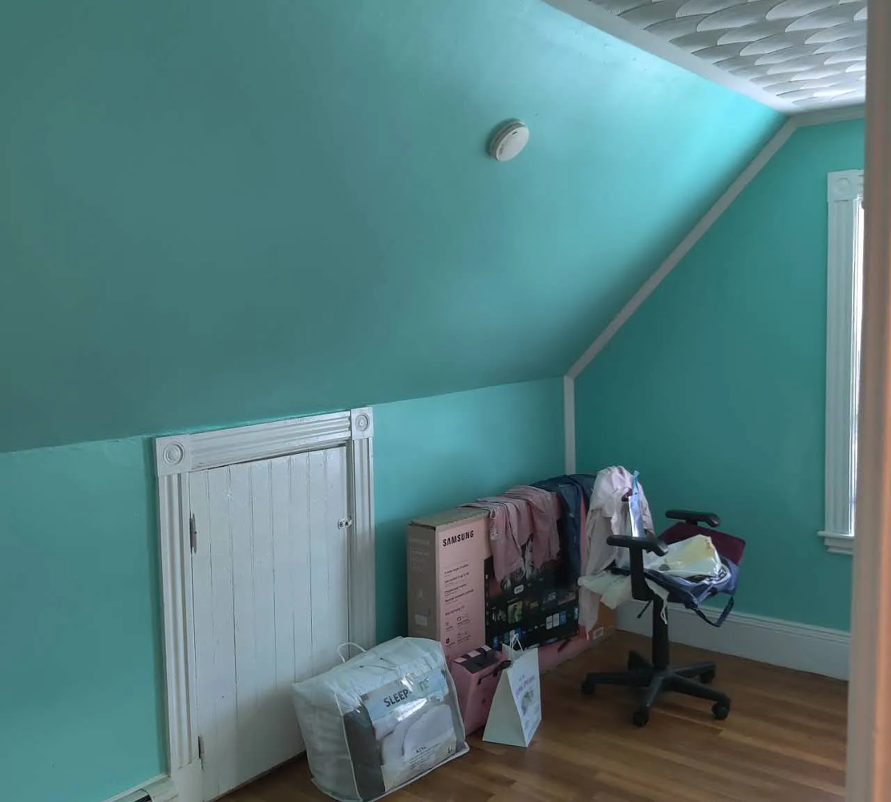 2 bed, 850 sqft, $2,300 — Photo 2