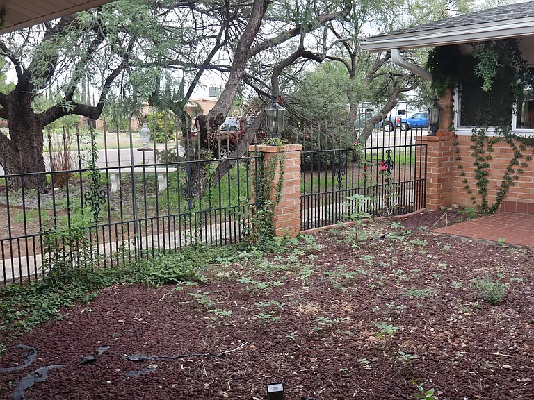 1810 Town And Country Dr — Photo 31