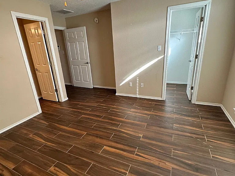 2108 Main St #2 — Photo 13