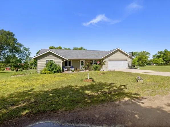 122 Ironwood Ave W, Pillager, MN 56473
